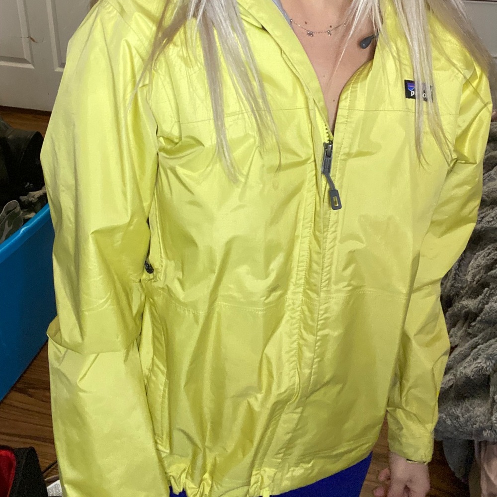 PATAGONIA RAINCOAT